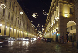 torino-luci-artista-1