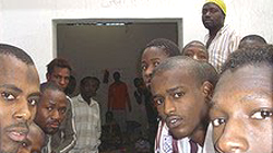 libia-migranti-prigionieri-1