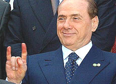 Berlusconi corna