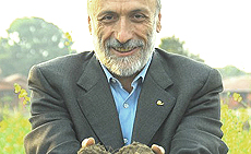 Carlo Petrini