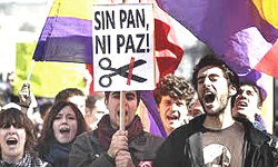 Gli spagnoli sulle barricate contro l'austerity