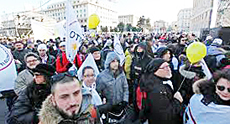 Tanti i giovani al V-Day di Genova