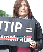 Manifestante: il Ttip uccide la democrazia