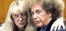 Al Pacino nei panni di Phil Spector