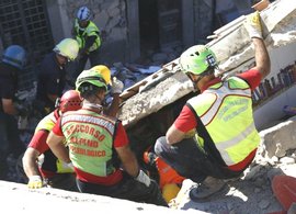 Amatrice, volontari lombardi del Soccorso Alpino