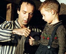 Benigni in "La Vita è bella"