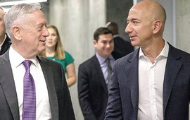 Bezos con il capo del Pentagono, Mattis