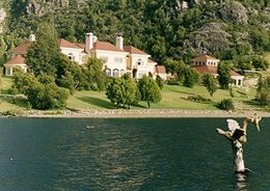 La casa di Lewis sul Lago Escondido