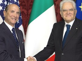 L'ambasciatore Lewis Einsenberg con Mattarella