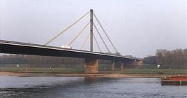 Il ponte Neuenkamp a Duisburg