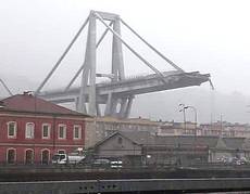 Il viadotto crollato a Genova