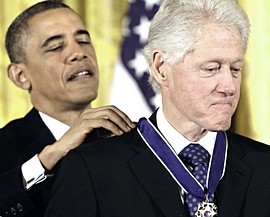 Clinton premiato da Obama