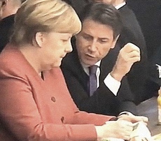 Conte al bar con la Merkel