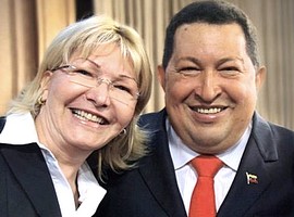 Luisa Ortega Diaz con Hugo Chavez