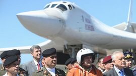 Uno dei Tupolev Tu-160 atterrati in Venezuela