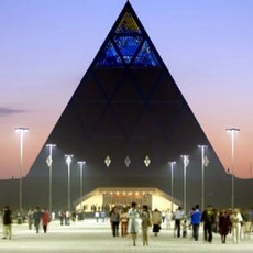 Astana piramide