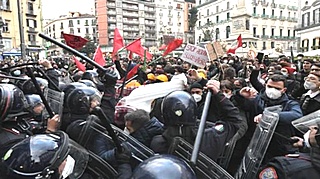 Studenti attaccati